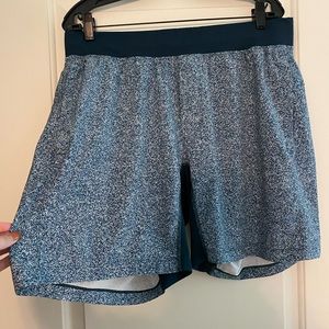 MENS LULULEMON Athletic Running Shorts // XL - grey/green speckled